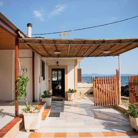 Karnagio Seafront In Agria Villa Kato Lekhonia Luaran gambar