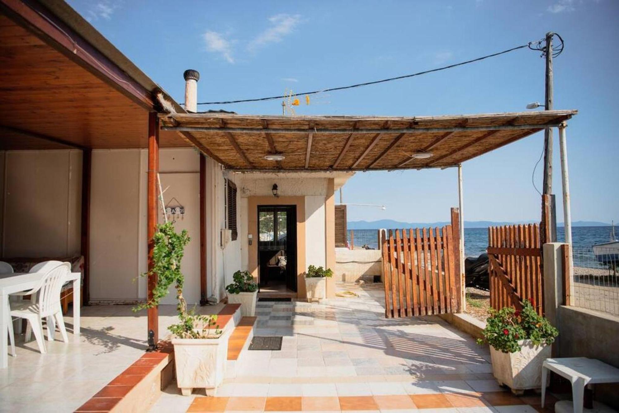 Karnagio Seafront In Agria Villa Kato Lekhonia Luaran gambar
